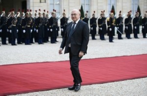 سيلين لوبريو, سيلين لو بريو | وزير المالية الفرنسية ميشال سابان في الاليزيه في 1 شباط/فبراير 2016